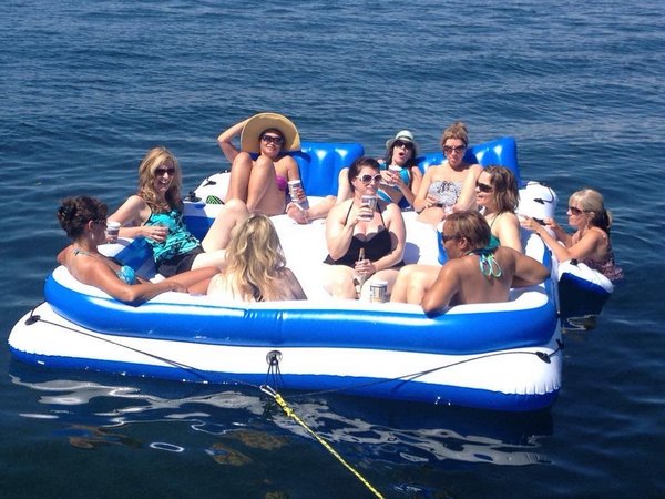 Tacoma Yacht Charter Luxury Tacoma yacht charter in WA near 98444
