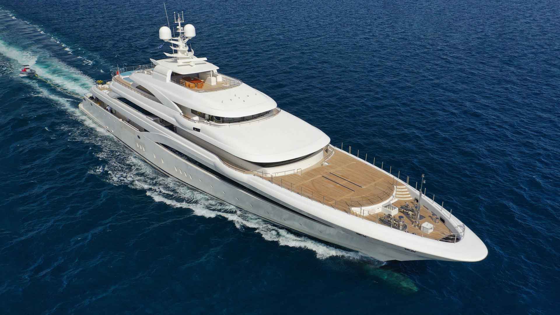 Slide-Yacht3